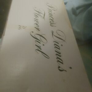 Danbury Mint Princess Diana's Flower Girl Box - White and Green